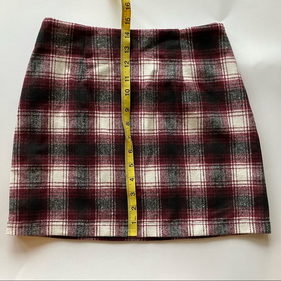 NWT Forever 21 Plaid Mini Skirt - Picture 8 of 8